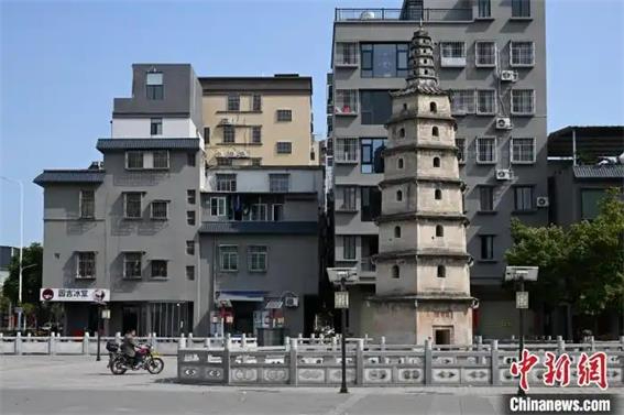 探訪廣東僑鄉(xiāng)汕頭騰輝塔